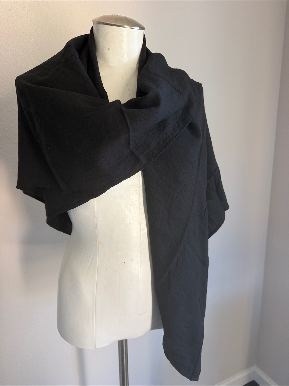 Black Lightweight Shawl Wrap - Women's Accessory Sz XL